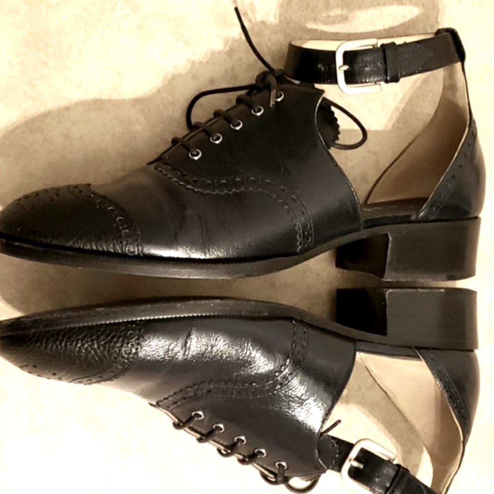 Chanel leather ankle strap loafers - Picture 6 of 15